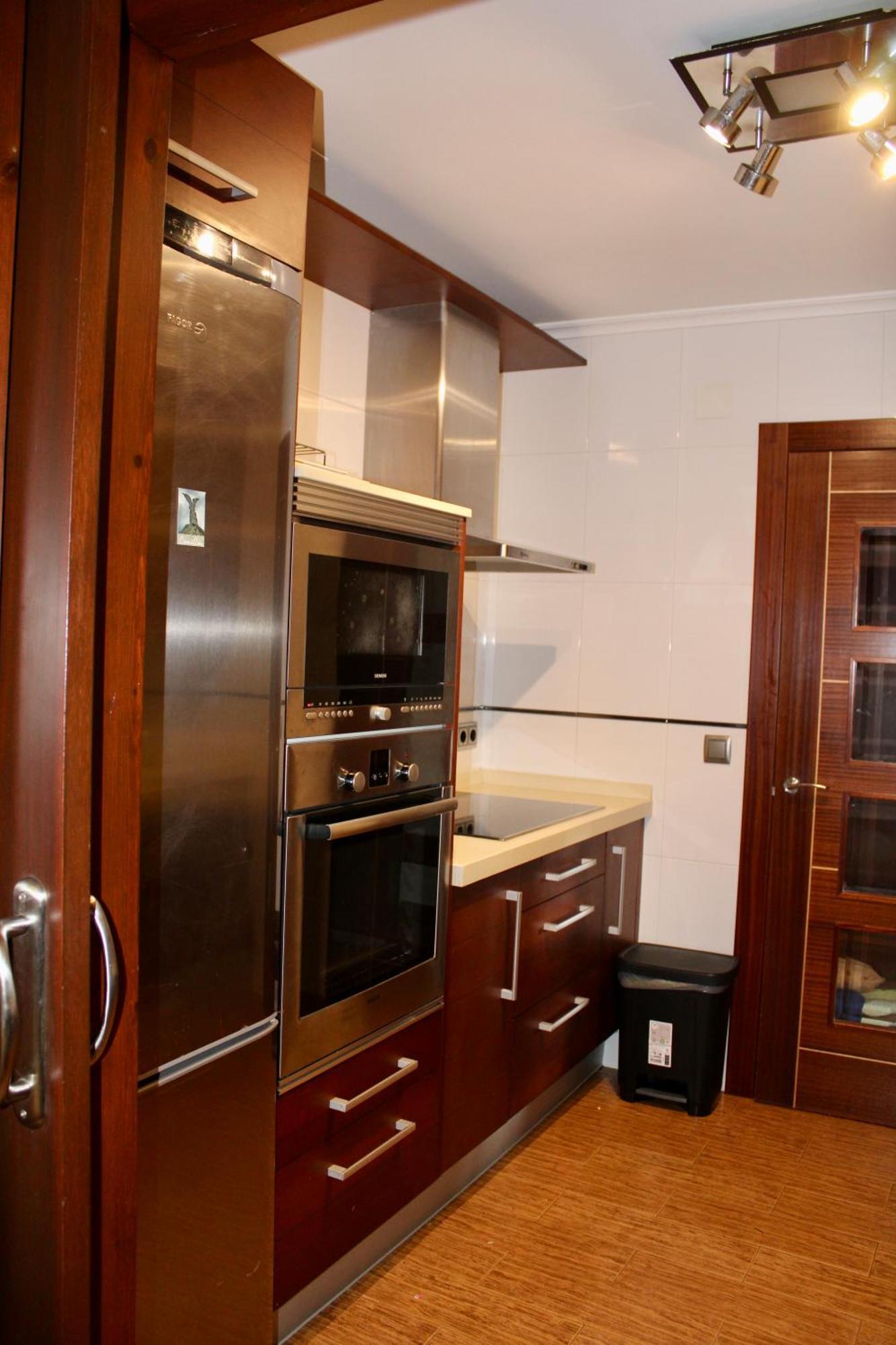 Chalet En โกมิญาส ภายนอก รูปภาพ