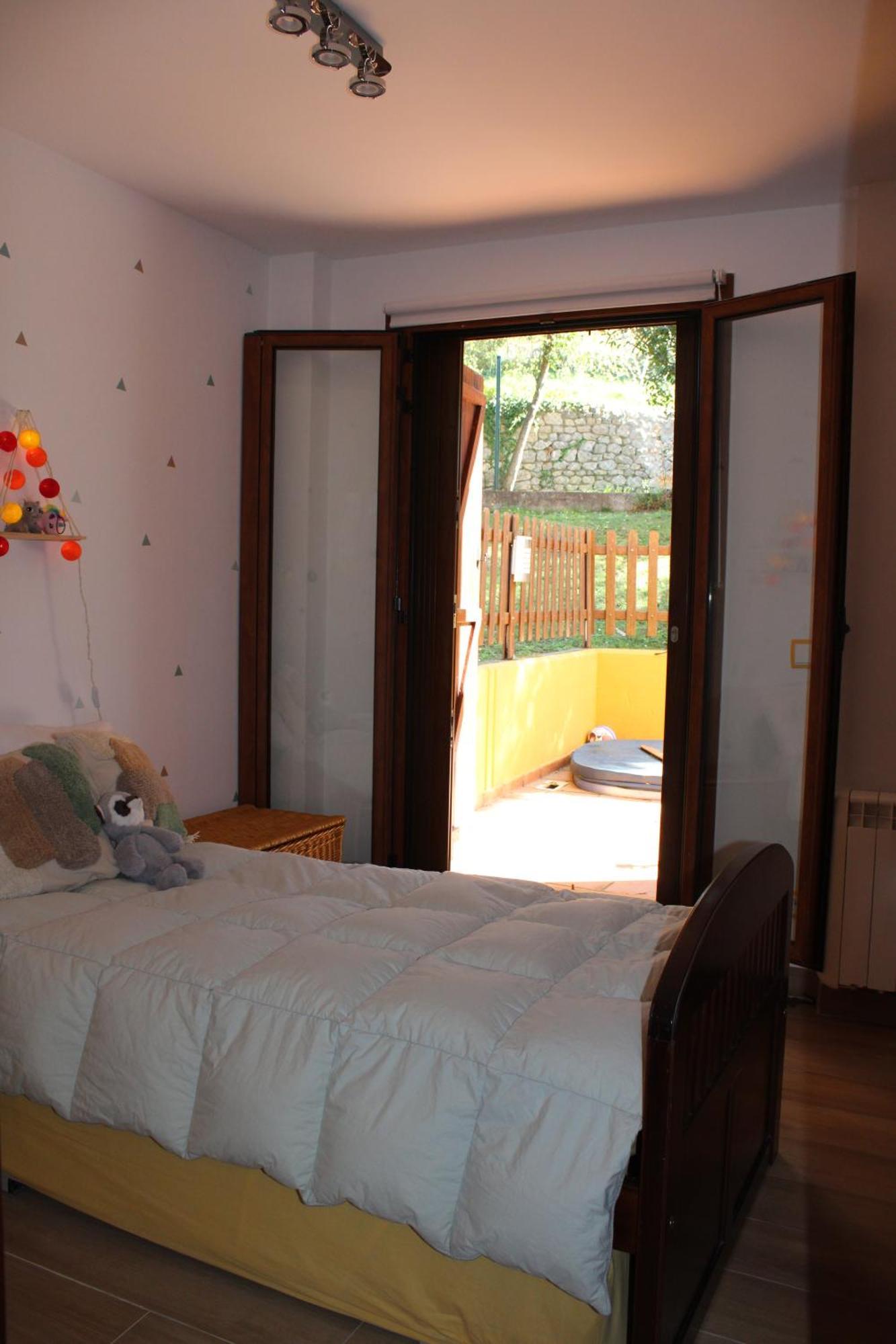 Chalet En โกมิญาส ภายนอก รูปภาพ